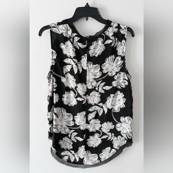 Who What Wear Floral Blouse - Picture 4 of 5